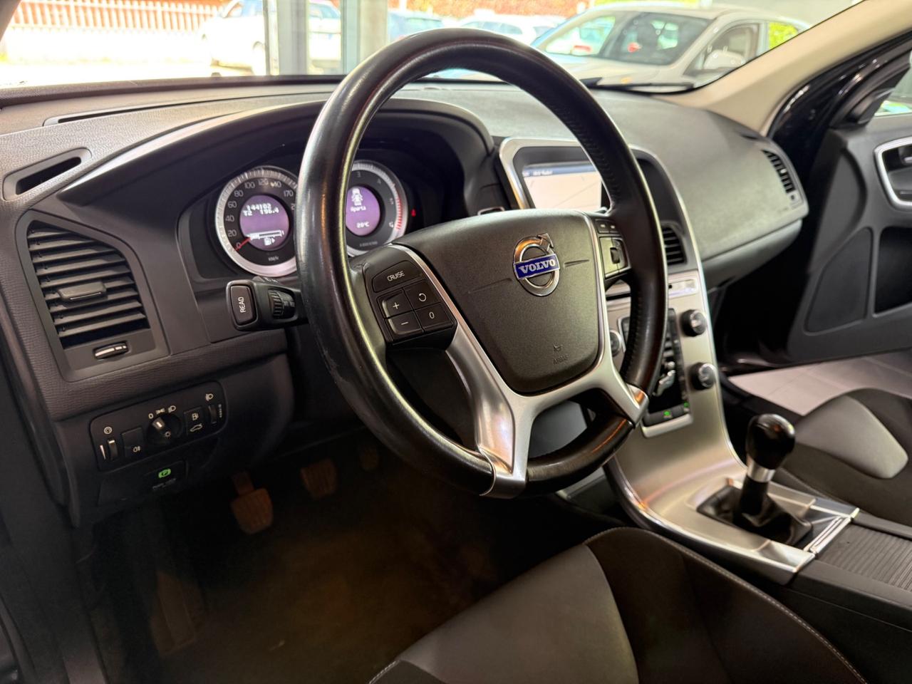 Volvo XC 60 2.4 d4 R-design awd 163cv MANUALE !!