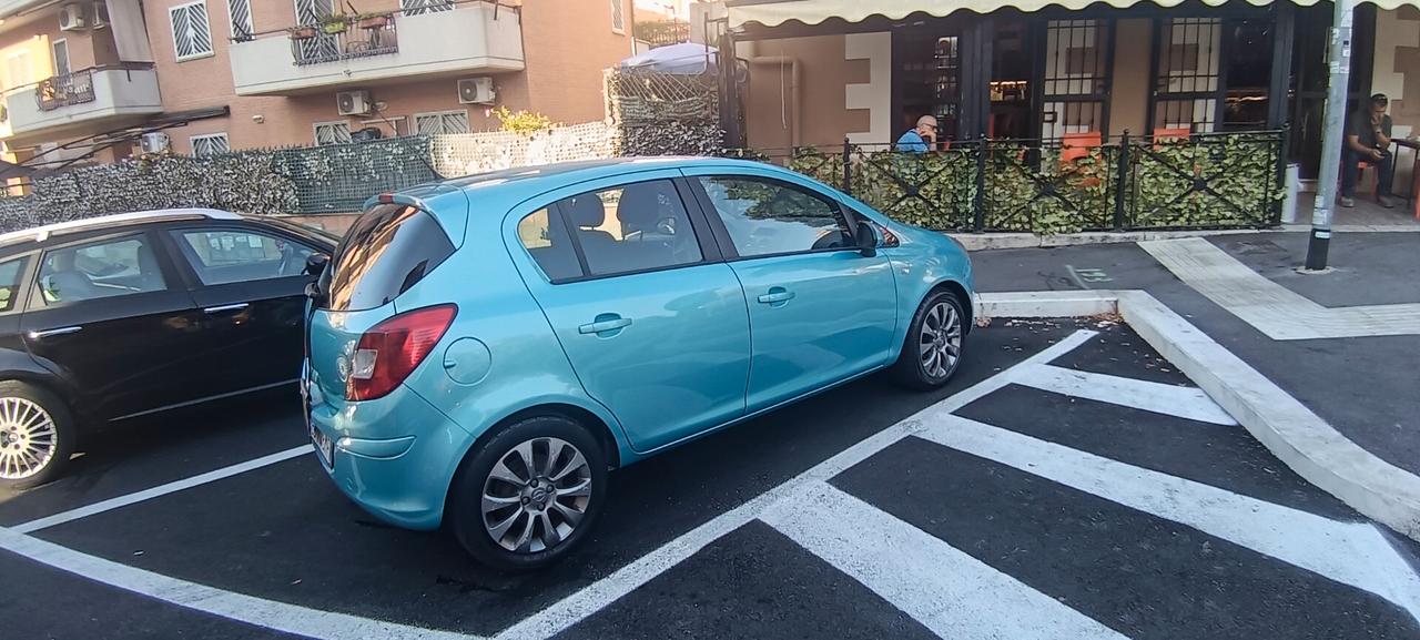 Opel Corsa 1.2 3 porte Club
