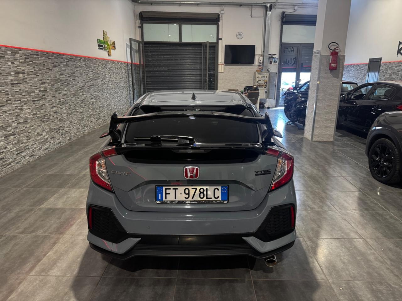 Honda Civic 1.0T 5 porte Executive Premium CVT