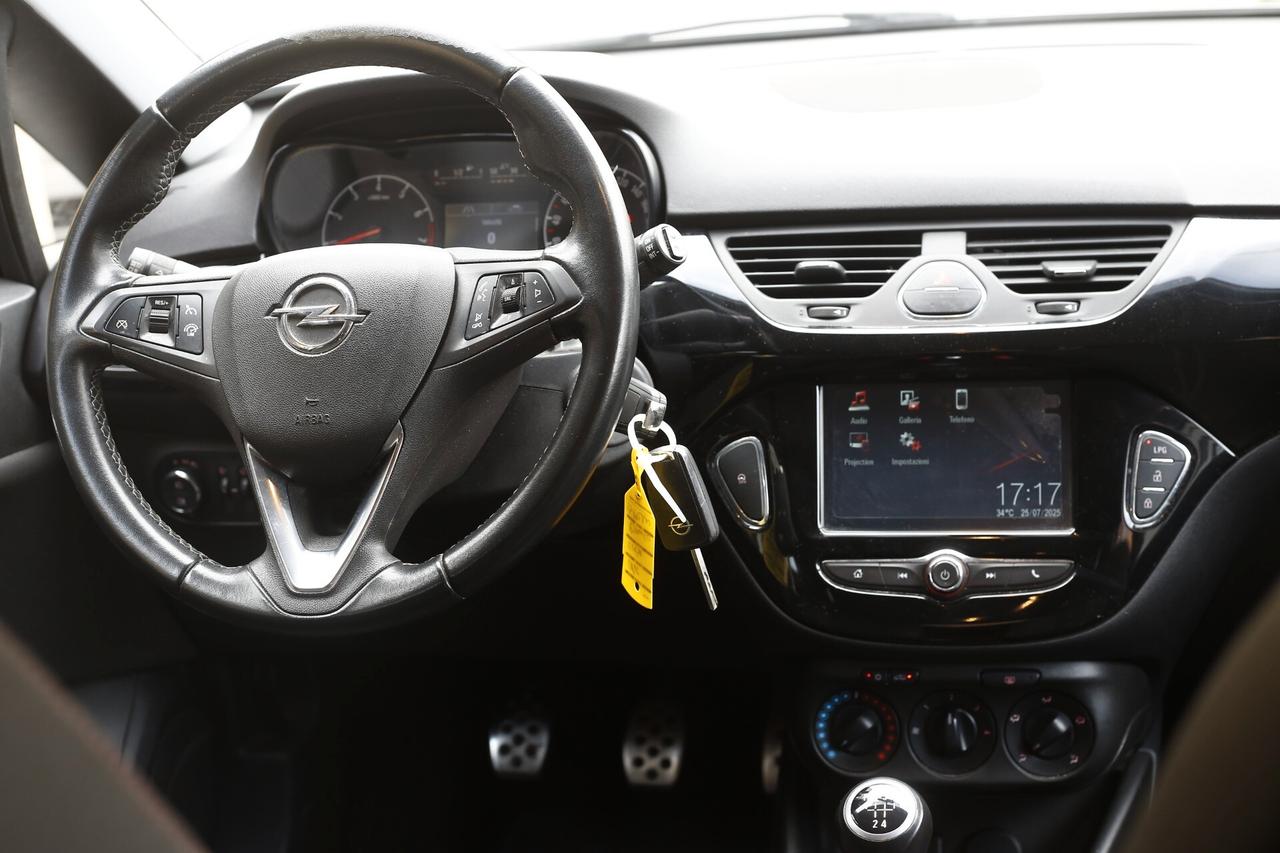 Opel Corsa 1.4 90CV GPL Tech 5 porte Advance