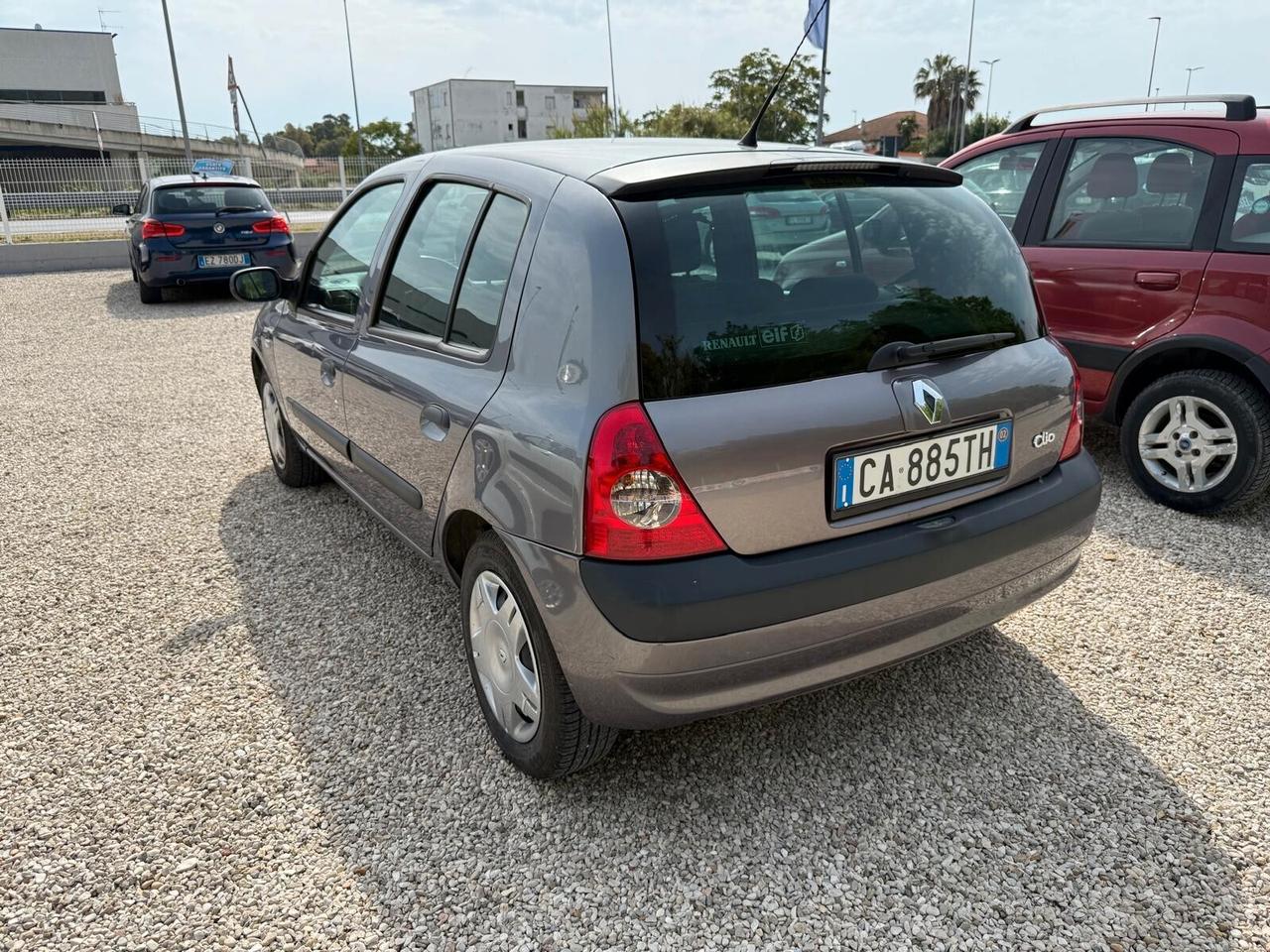 Renault Clio 1.6 16V cat 5 porte Initiale