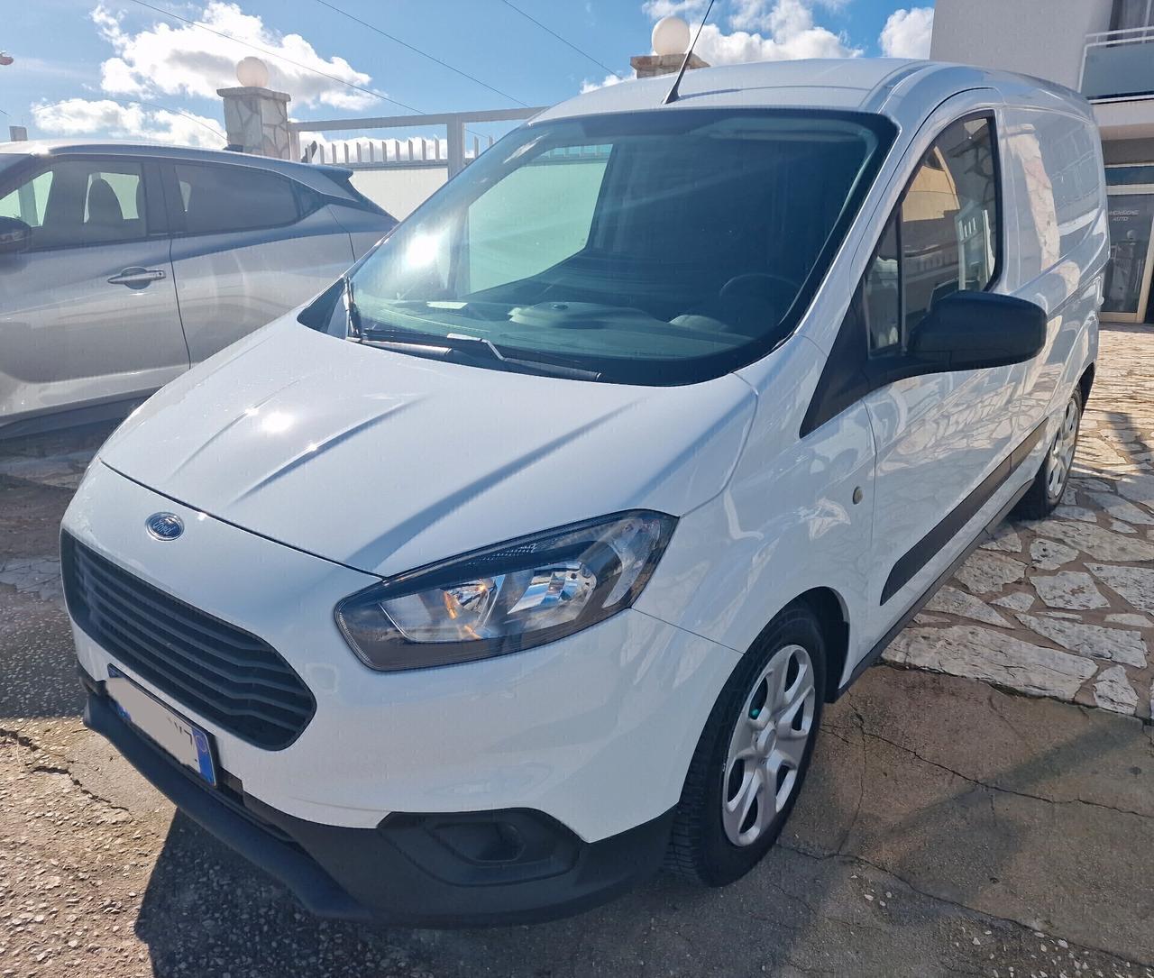 Ford Transit Courier 1.5 TDCi 2022