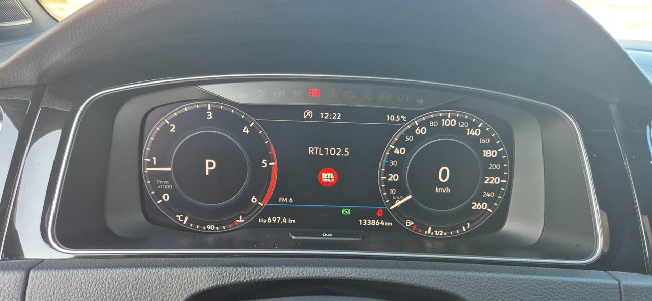 Volkswagen Golf 1.6 TDI 115 CV DSG Sport R-LINE - NEOPATENTATI