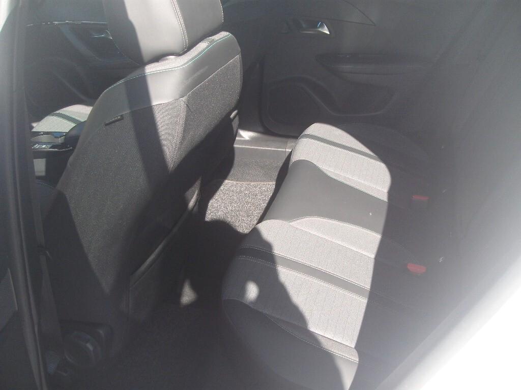 Peugeot 2008 BlueHDi 130 EAT8 Allure Pack - 2022