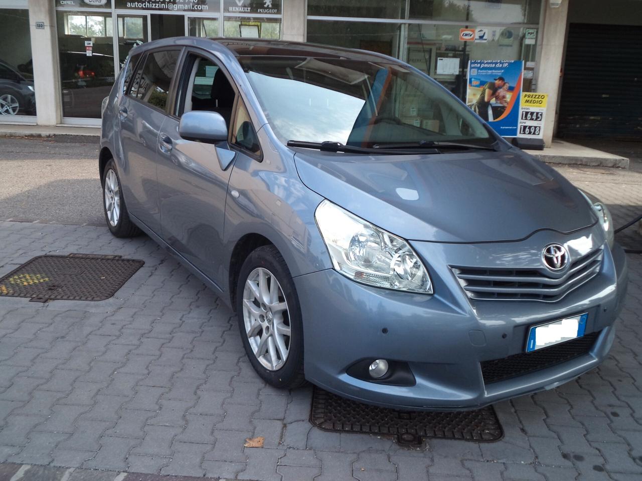Toyota Verso 2.0 D Luxury Pack 7 posti UNIPROPRIETARIO BELLA