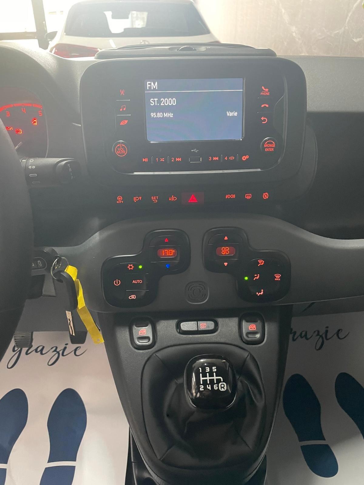 Fiat Panda 1.0 FireFly S&S Hybrid City Life 5 posti Aziendale nessun vincolo finanziario