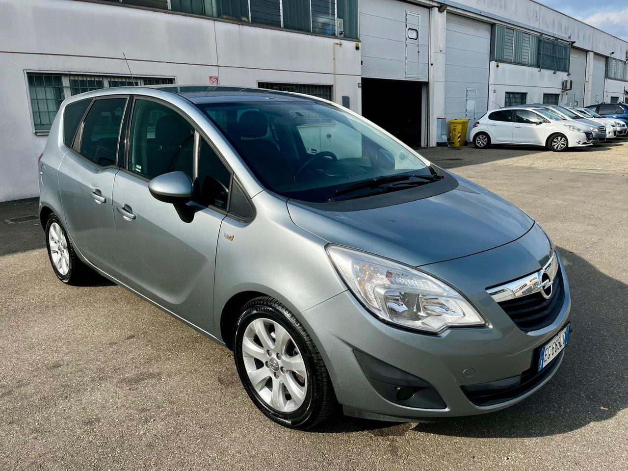 Opel Meriva 1.4benzina 2011 152.000km perfetta