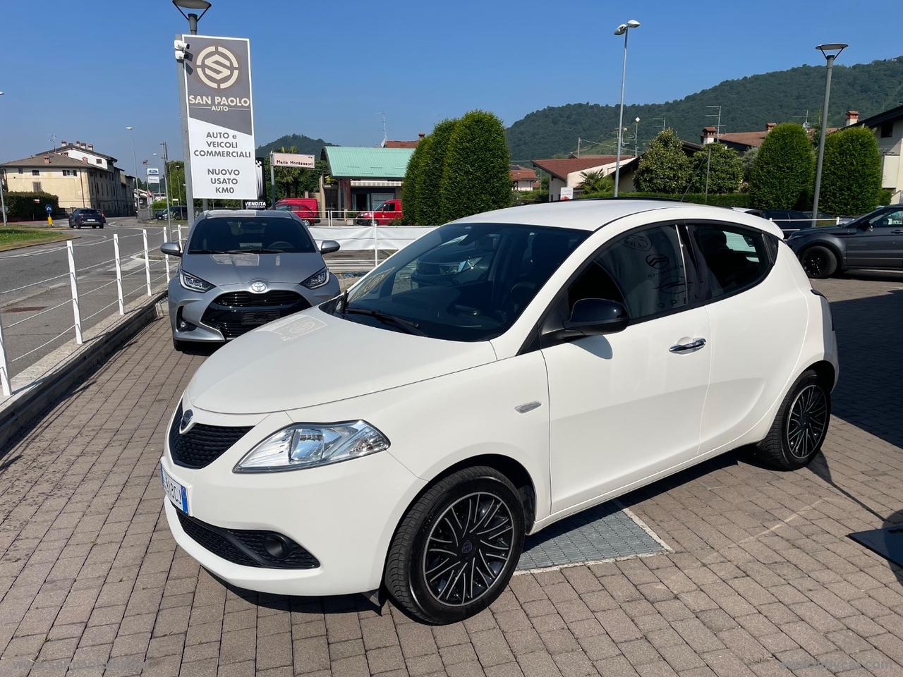 LANCIA Ypsilon 1.2 69 CV 5p. Gold