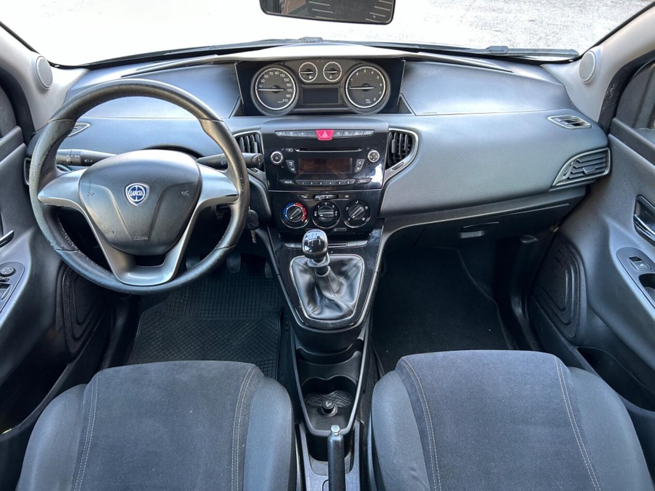 Lancia Ypsilon 1.2 69 CV IDEALE PER NEO PATENTATI