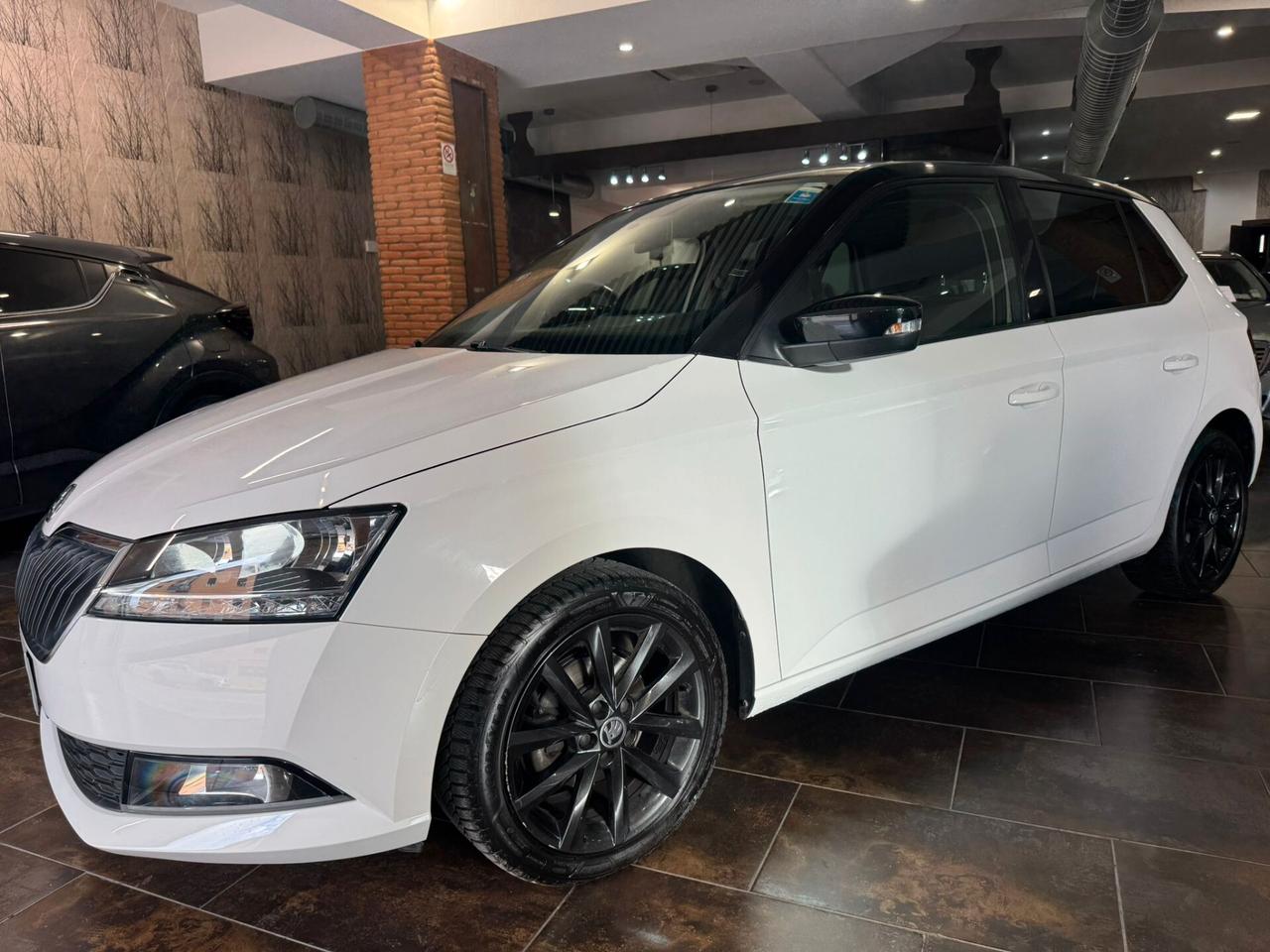 Skoda Fabia 1.0 MPI 60 CV Twin Color Nero