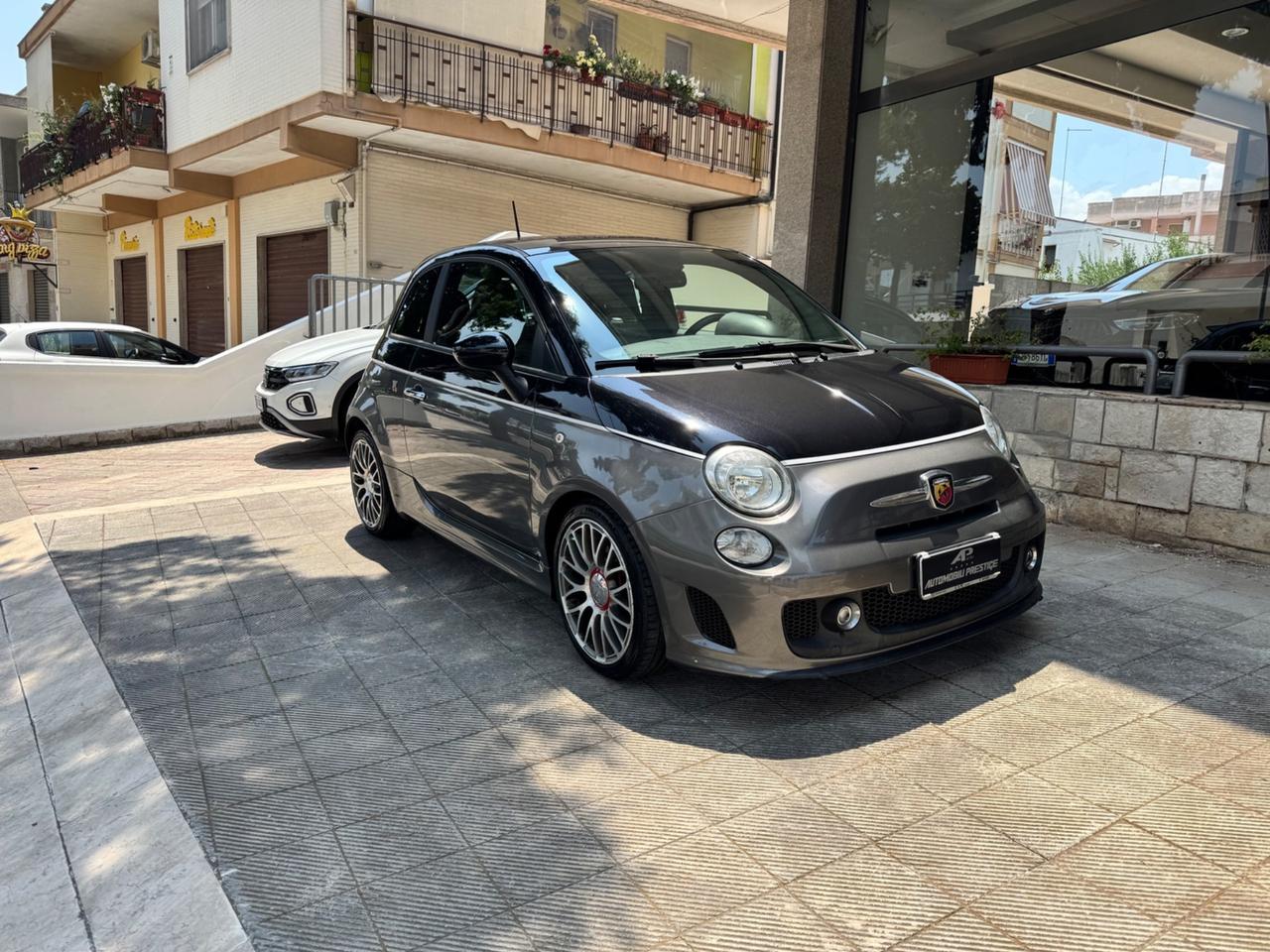 Abarth 500 1.4 Turbo T-Jet Custom