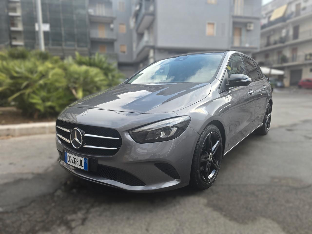 Mercedes-Benz B 180 D - 116CV