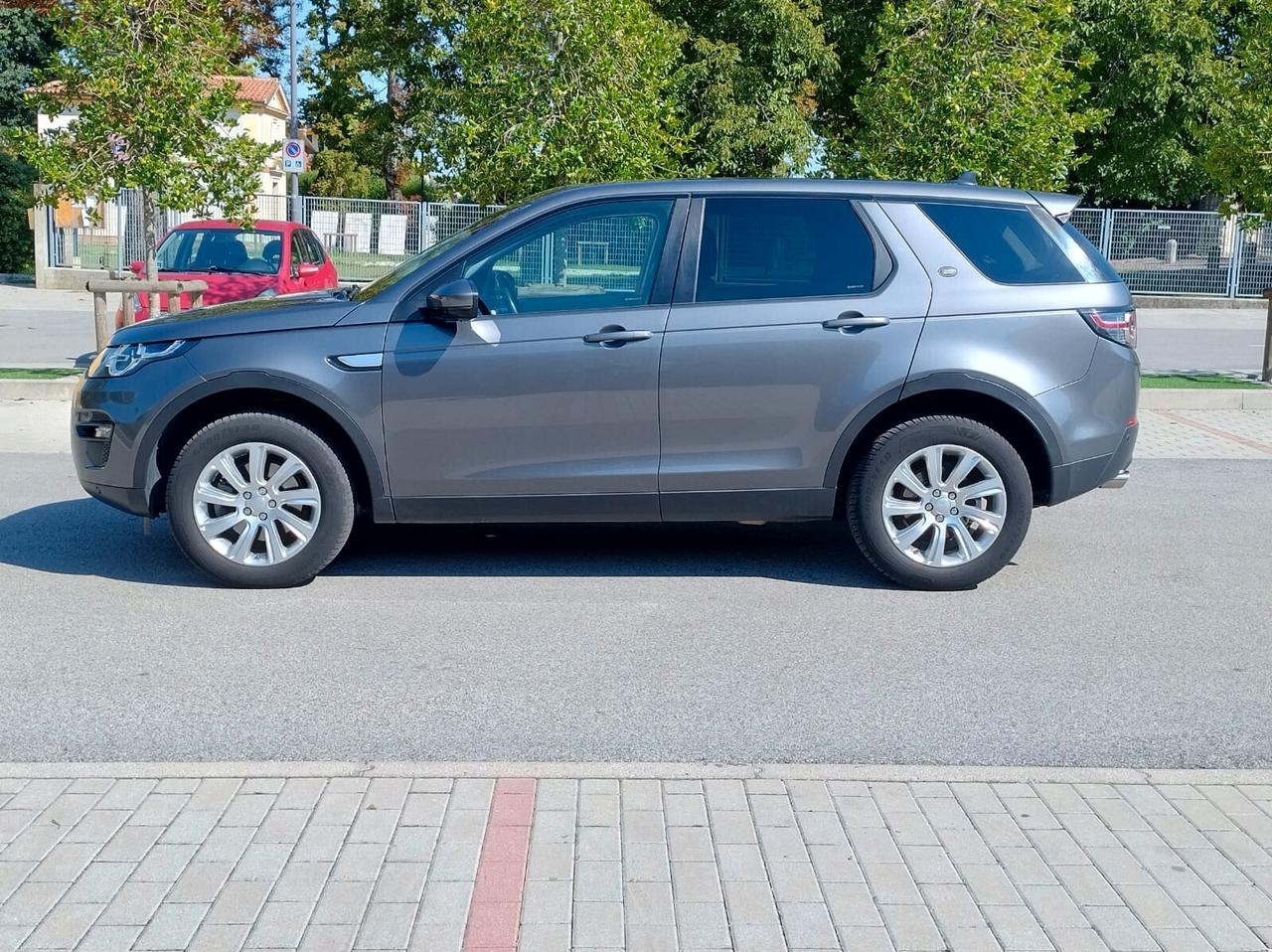 Land Rover Discovery Sport 2.0D 180cv TETTO PANORAMICO PELLE TOT.