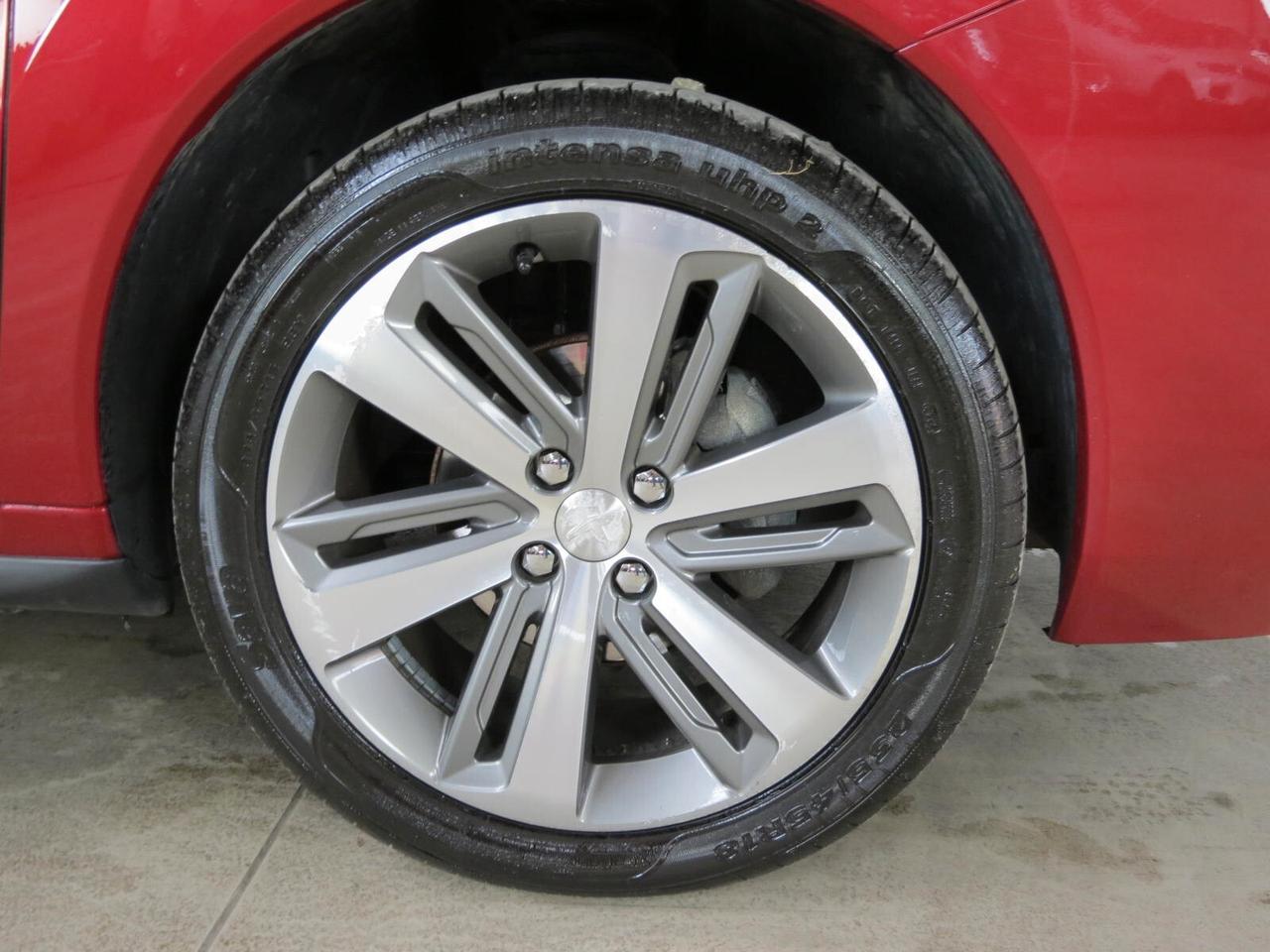 Peugeot 3008 BlueHDi 150 S&S EAT6 Crossway