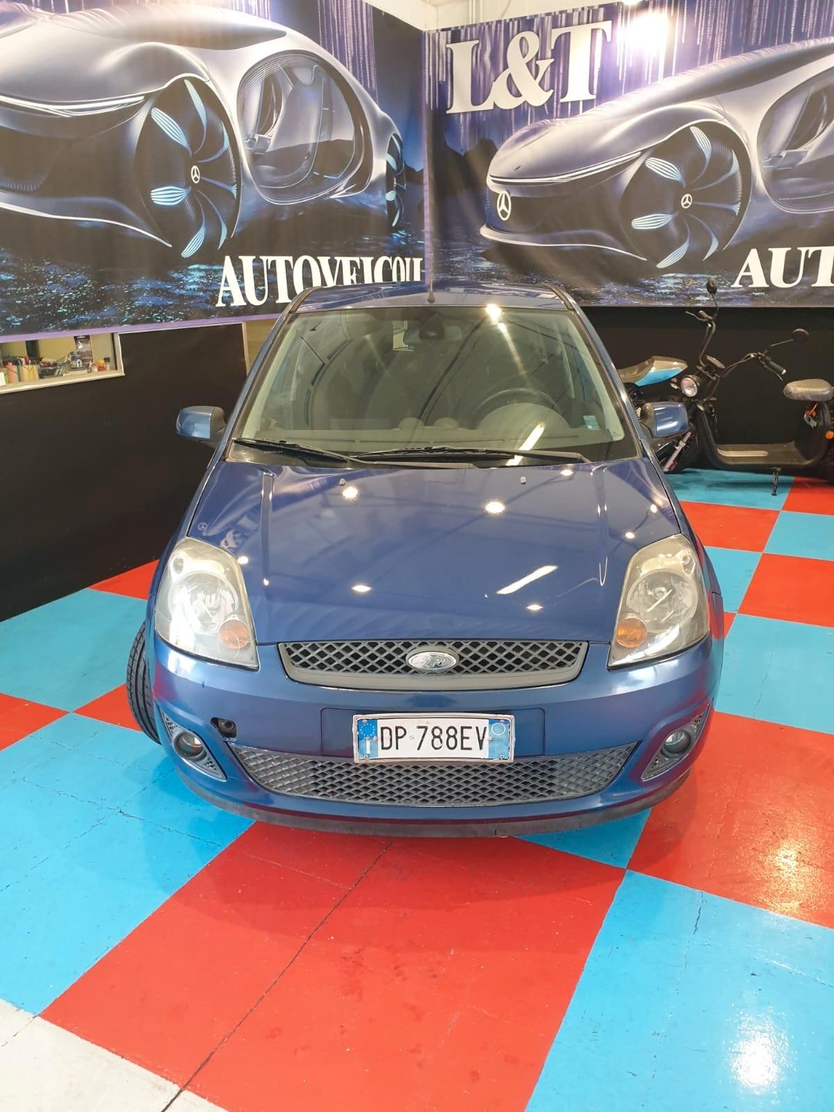 Ford Fiesta 1.2 16V 5p. NEOPATENTATI