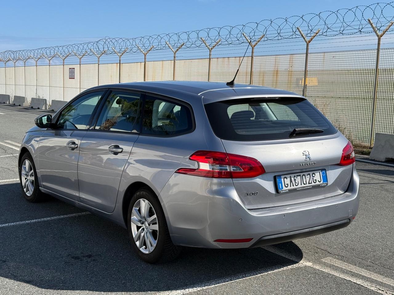 Peugeot 308 BlueHDi 130 S&S SW Allure-Automatica