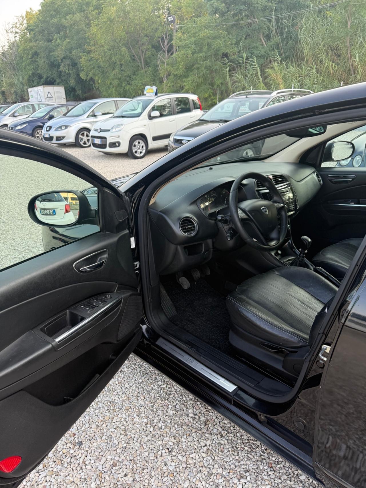 Lancia Delta 1.6 MJT DPF Gold