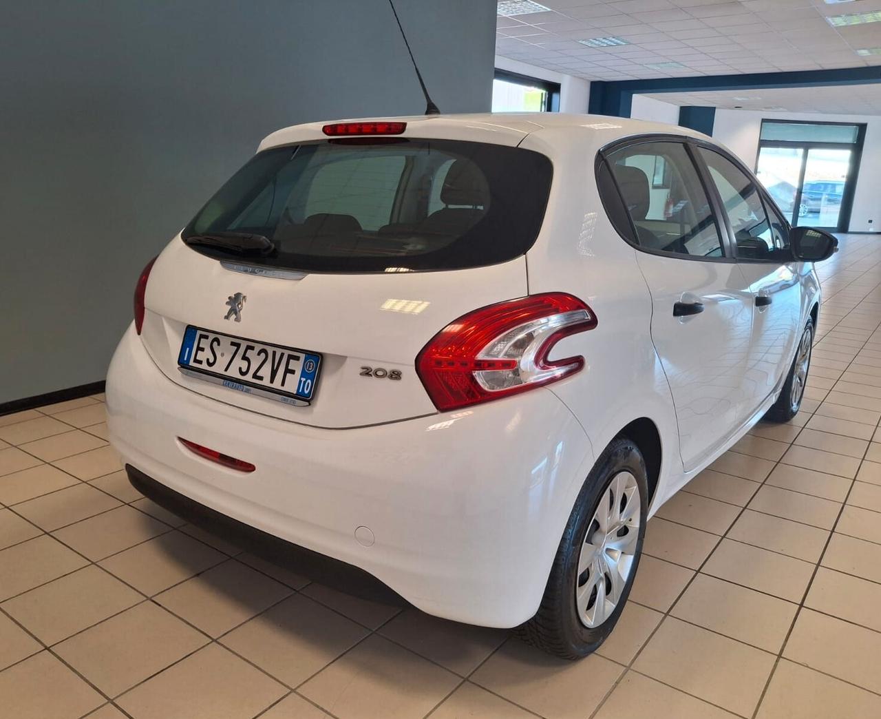 Peugeot 208 1.2 VTi 82 CV 5 porte Allure