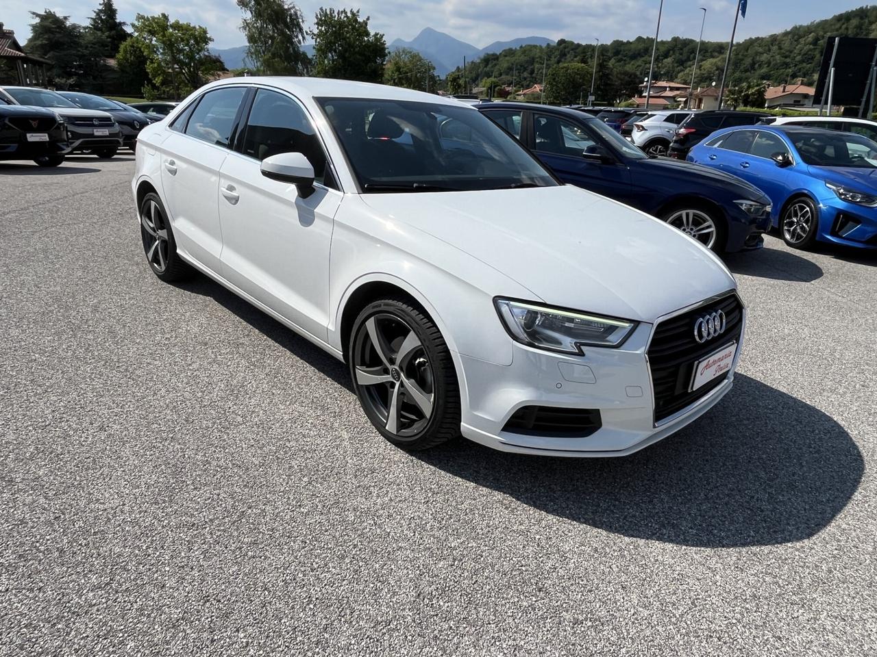 AUDI A3 BERLINA 1600 TDI 116 CV S.TRONIC