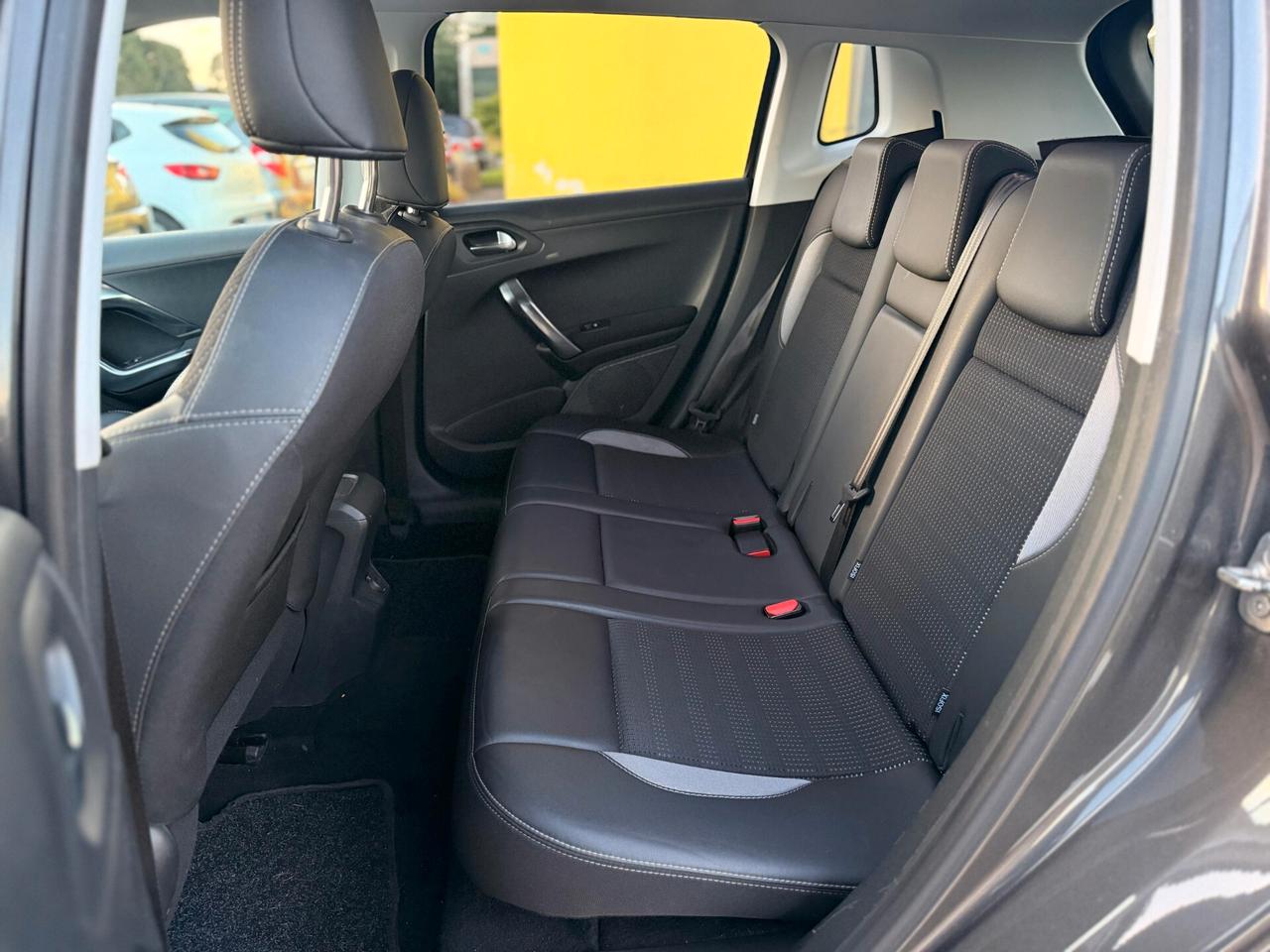 Peugeot 2008 1.6 BlueHdi 100 cv