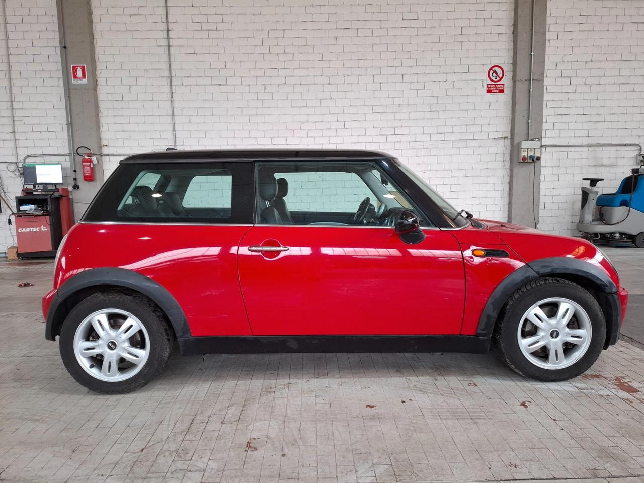 Mini Mini 1.6 16V Cooper 116CV Automatica