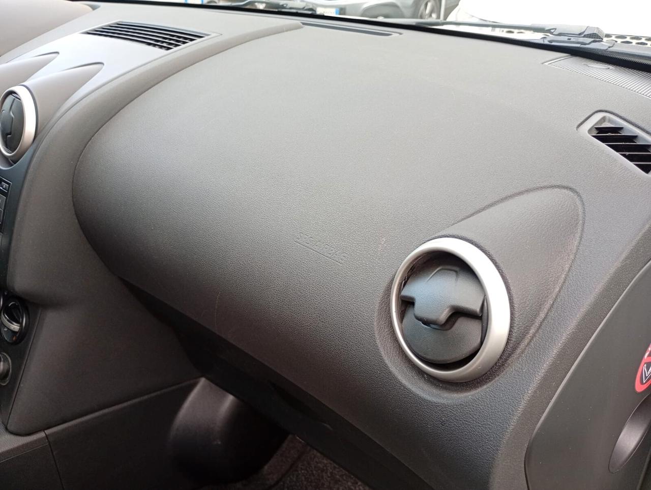 NISSAN QASHQAI 1.5 DIESEL 140.000 KM ANNO 2012