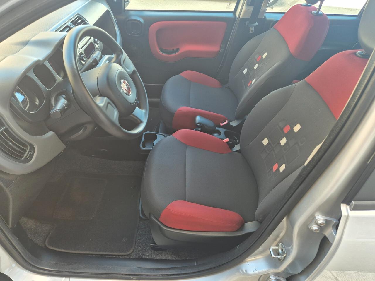 FIAT PANDA 1.2 BENZINA 70 CV ANNO 2016 KM CERTIFICATI