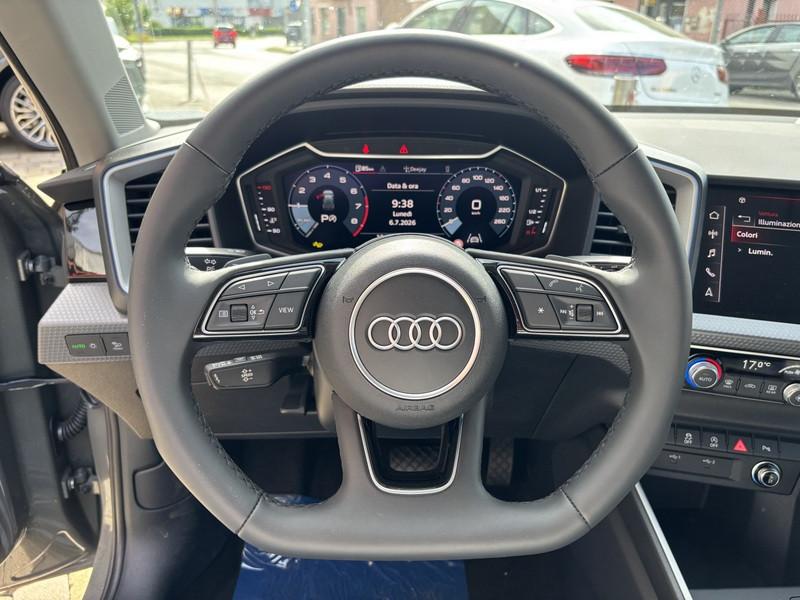 Audi A1 Sportback 30 1.0 tfsi S Line Edition 116cv s-tronic LED-PHONE APPS-17"