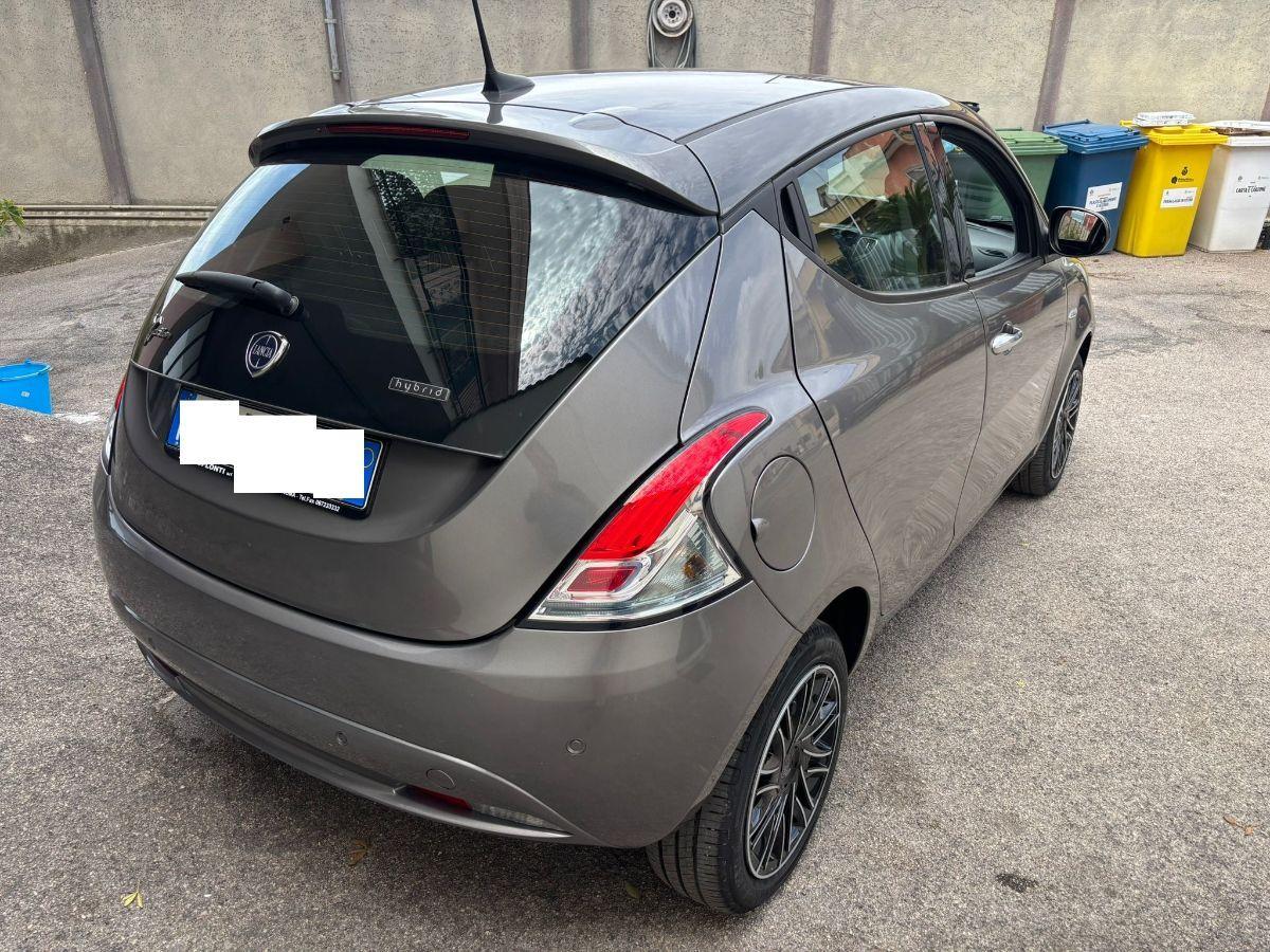 LANCIA Ypsilon 1.0 FireFly 5p.S&S Hybryd Gold