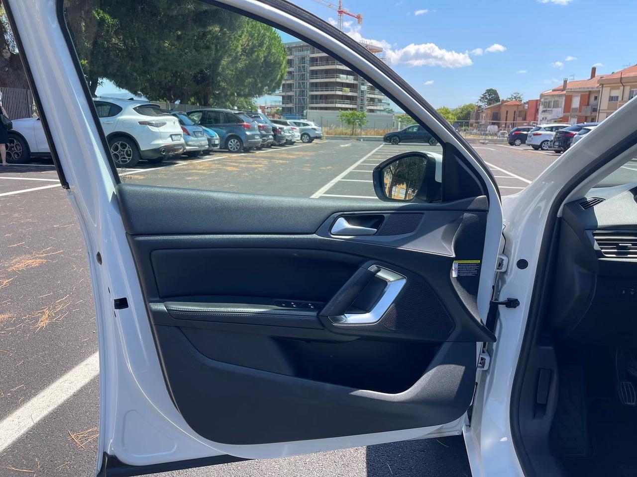 Peugeot 308 1.6 Blue HDI 120 Allure #11595