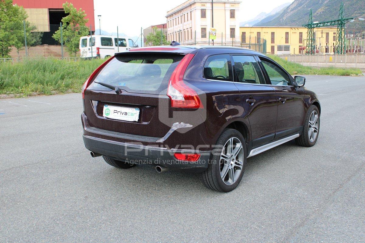 VOLVO XC60 D5 AWD Geartronic Summum