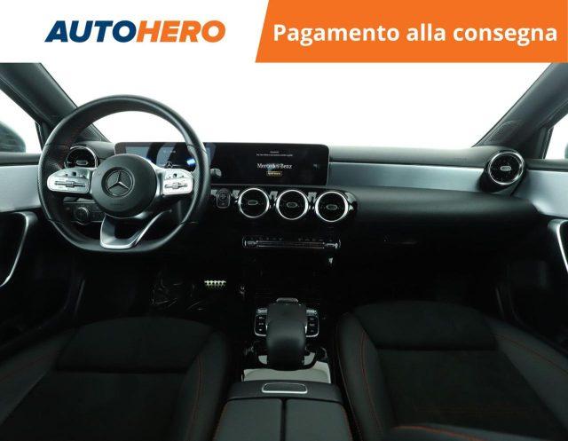 MERCEDES-BENZ A 180 d Automatic Premium