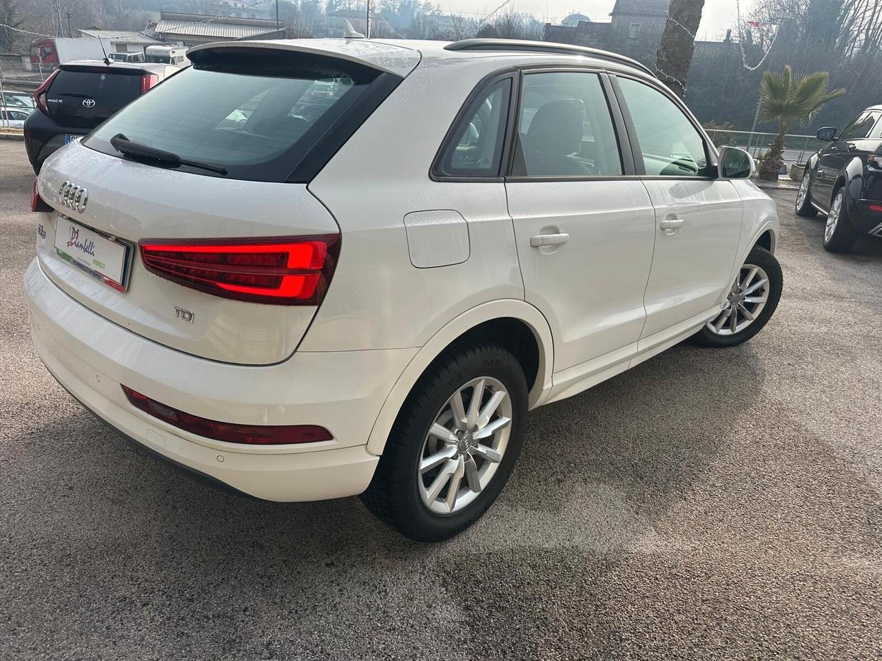 Audi Q3 2.0 TDI 150 CV Business