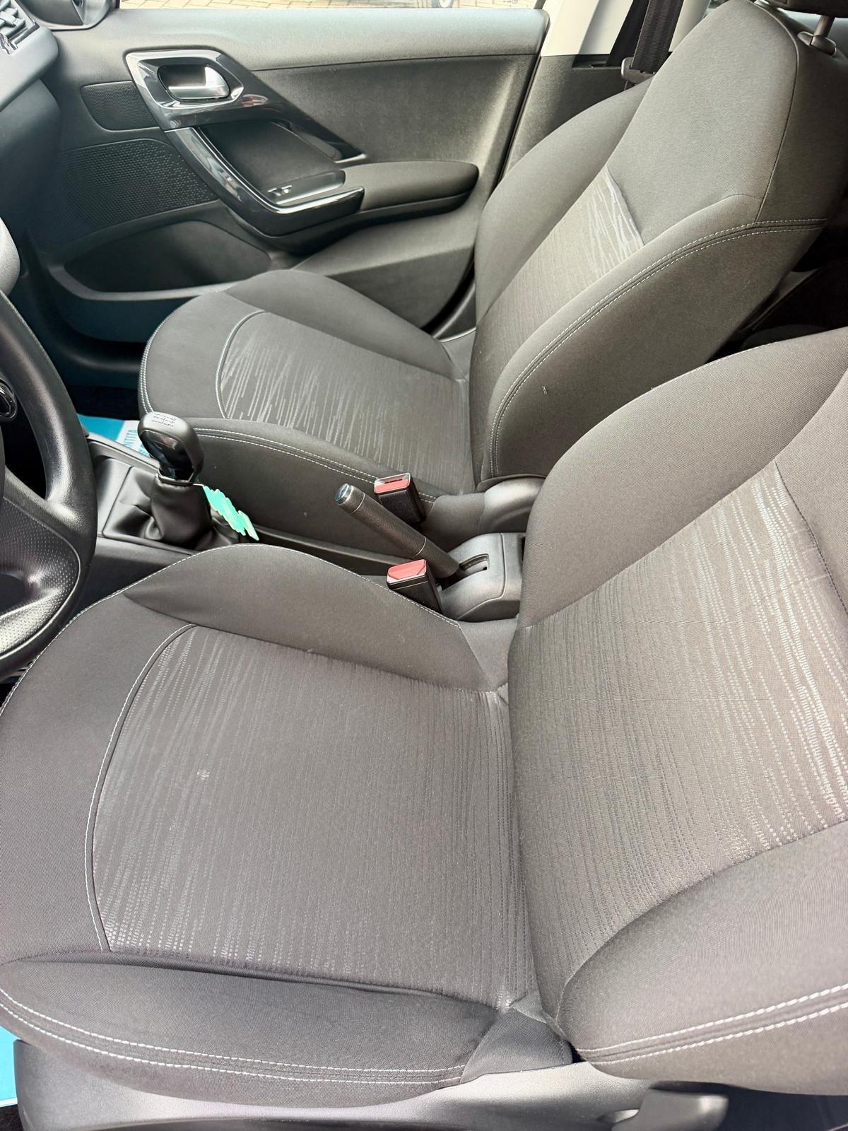 Peugeot 208 1.0 VTi 68 CV 5 porte Access - ok neopatentato