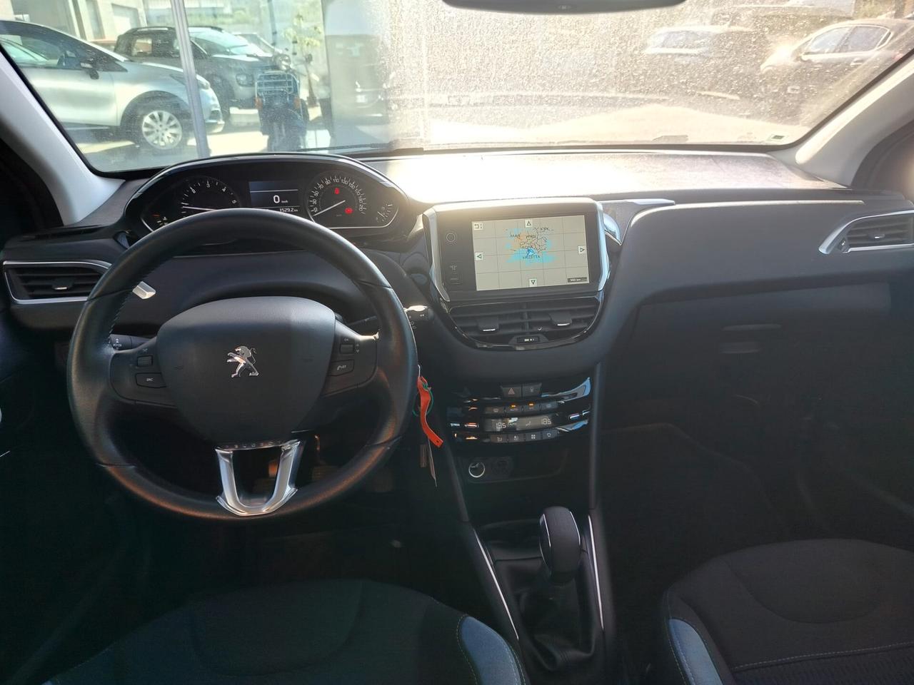 Peugeot 208 1.4 HDi 68 CV 5 porte Allure