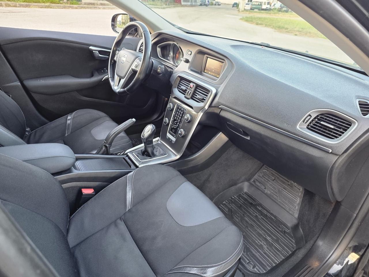 Volvo V40 1.6 diesel 2013 Neo P