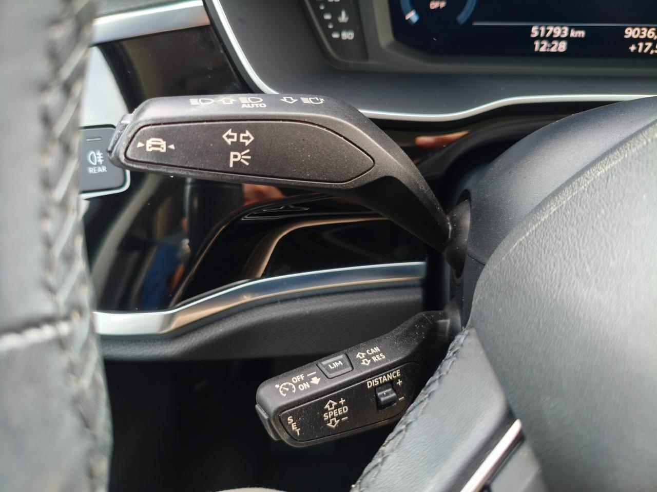 Audi Q3 35 TDI S tronic Business