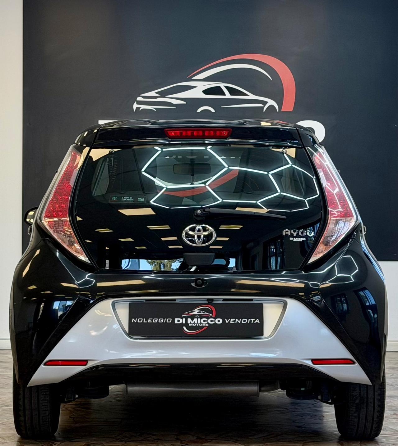 Toyota Aygo 1.0 VVT-i 69 CV 5 porte x-wave MMT
