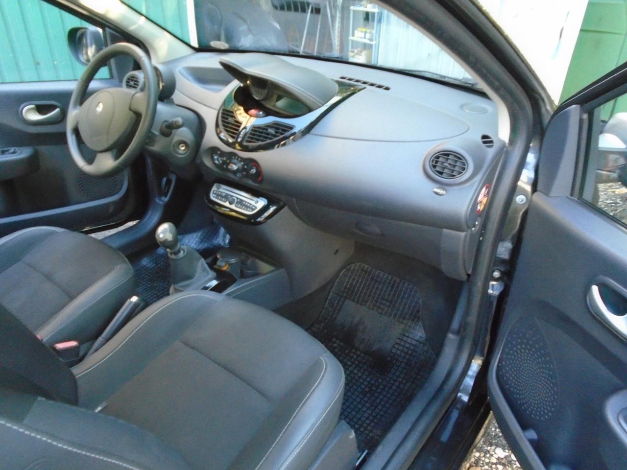 Renault Twingo 1.2 lev Live! 75cv