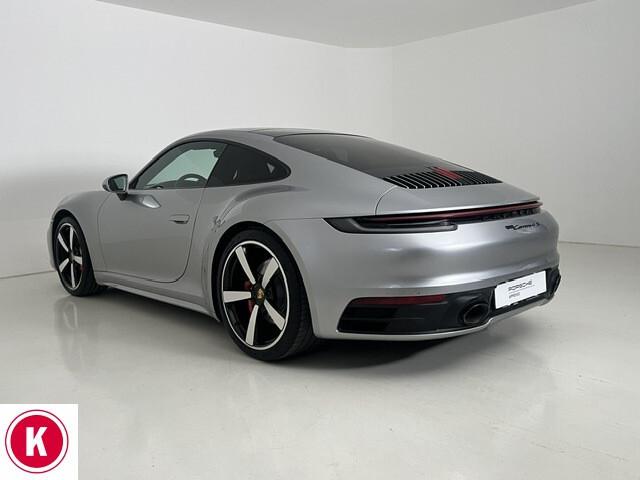 Porsche 911 Carrera 4S **Leasing 990 € al mese**