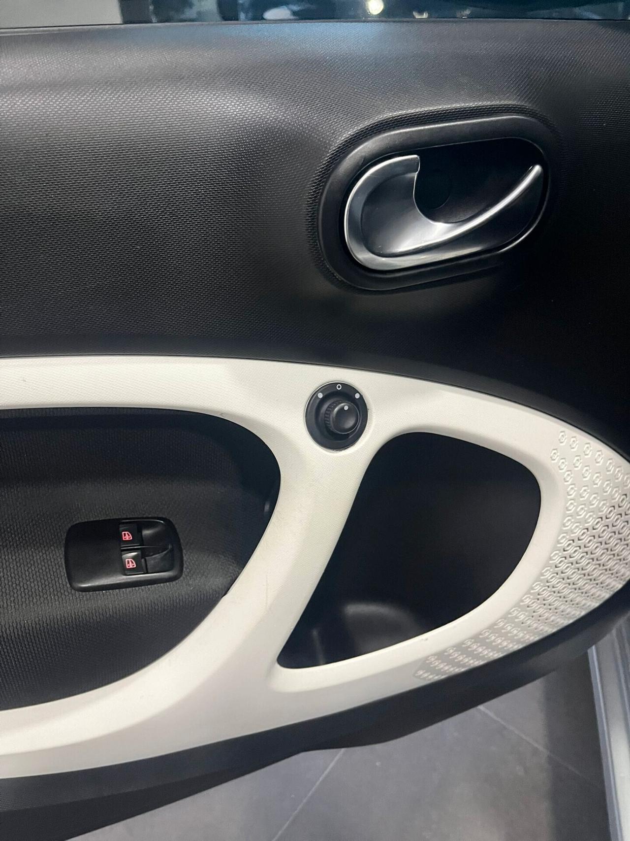 Smart ForTwo 90 0.9 T twinamic cabrio Passion