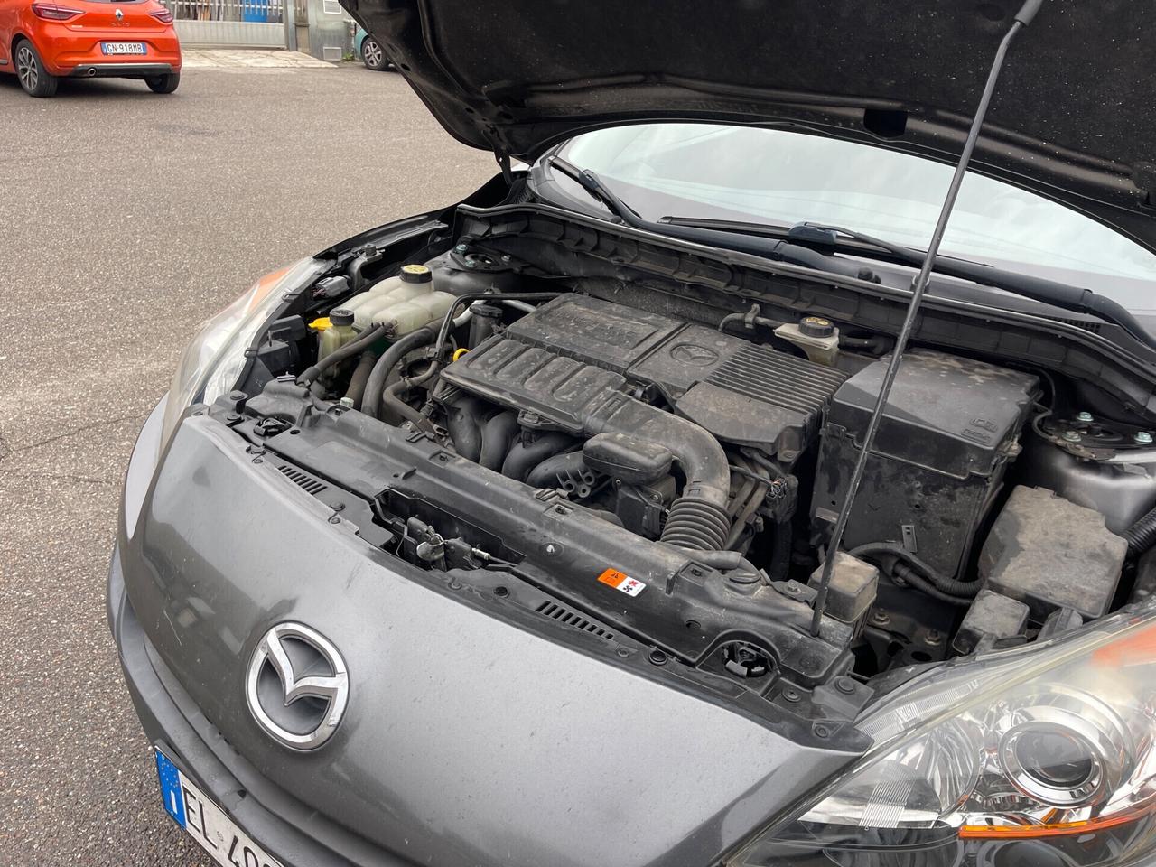 MAZDA 3 1.6 BENZINA EURO5A NEOPATENTATI