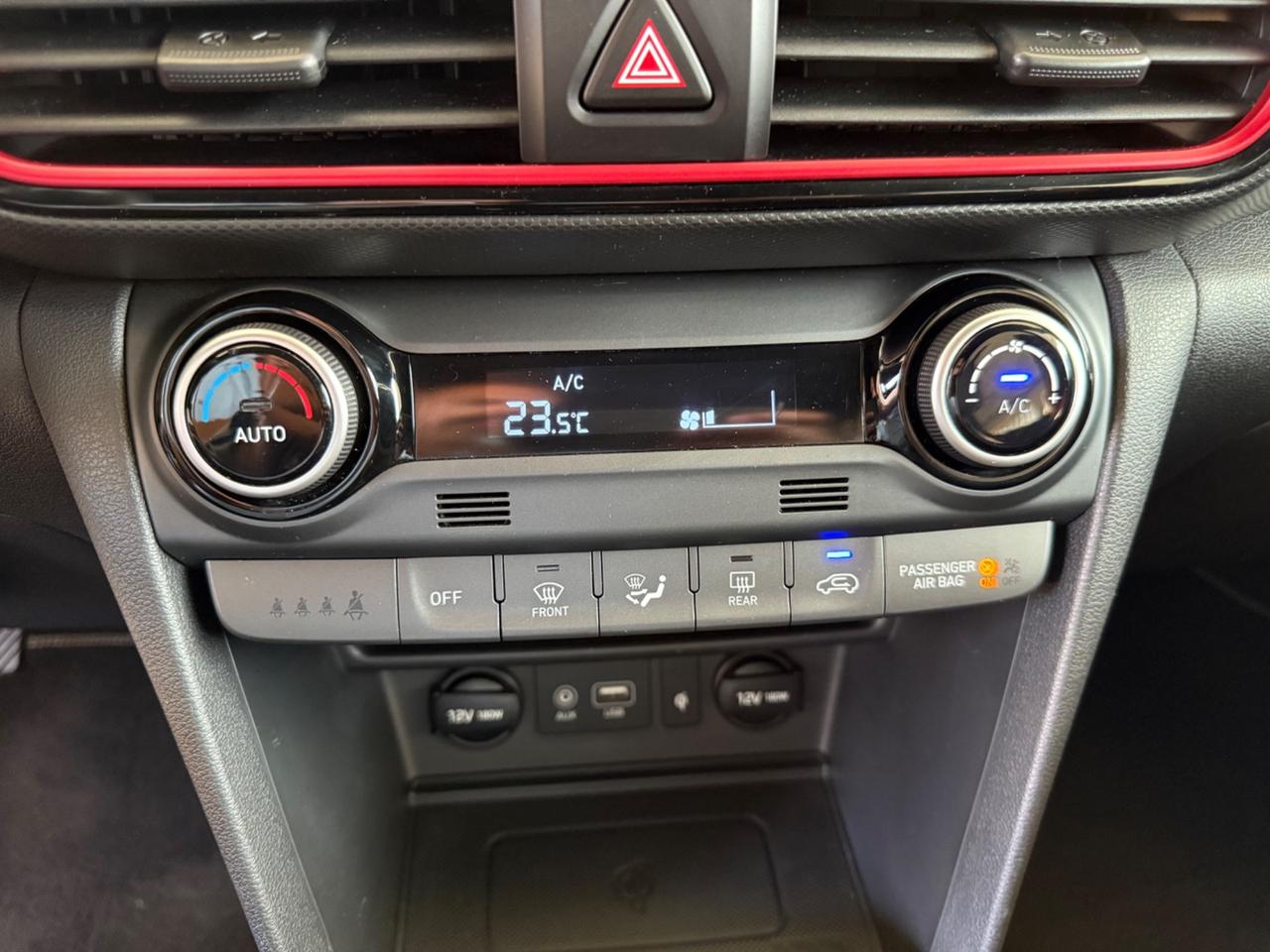 Hyundai Kona 1.0 T-GDI Xpossible