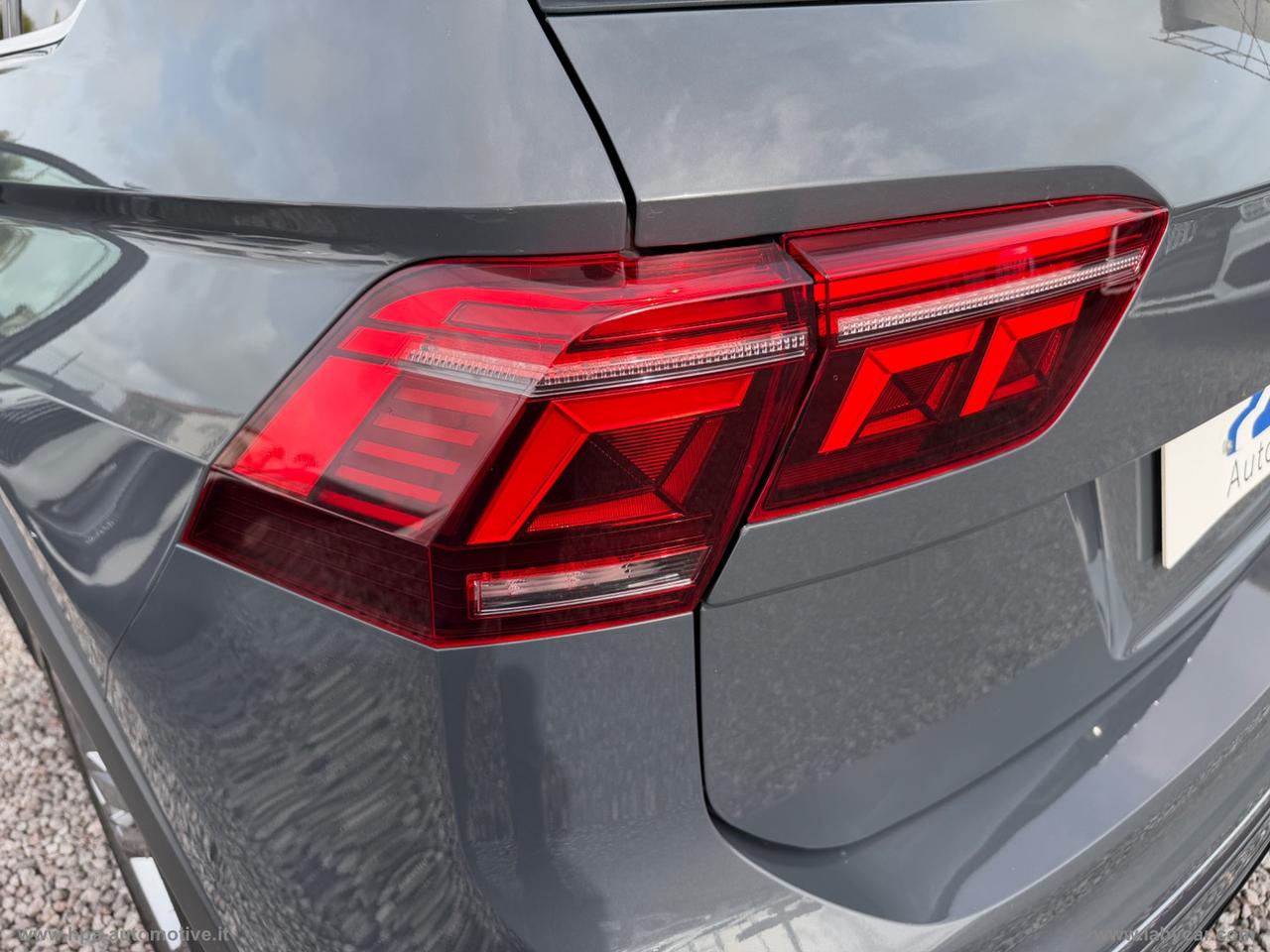 VOLKSWAGEN Tiguan 2.0TDI R-LINE FULL LED NAVI AID ACTIVE INFO DISPLAY PELLE RETROCAMERA