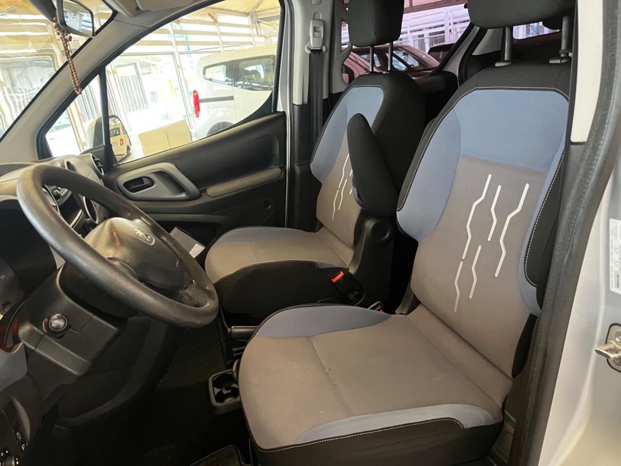 Peugeot Partner 1.6 HDi 115CV Autocarro 5 Posti