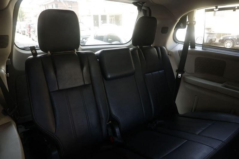 Lancia Voyager Lancia Voyager Voyager 2.8L Gold 163cv auto Unicoproprietario