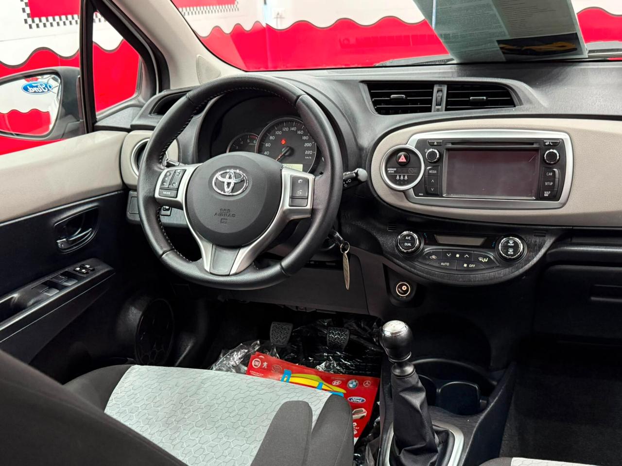 Toyota Yaris 1.4 D-4D 90cv Lounge - 2012