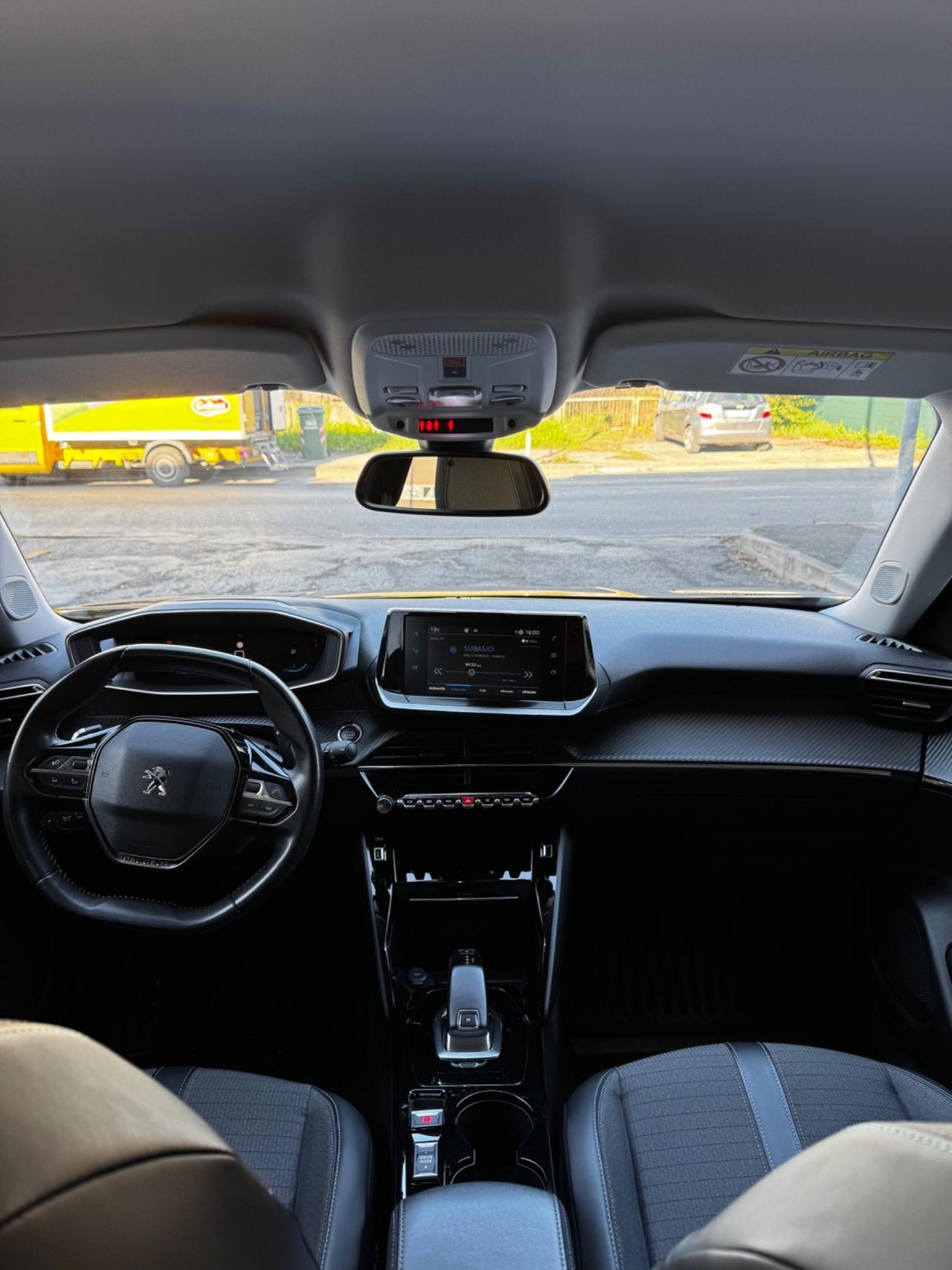 Peugeot 2008 BlueHDi 130 S&S EAT8 GT