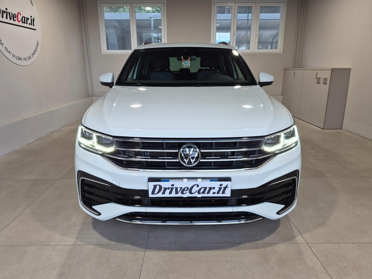 Volkswagen Tiguan 1.5 TSI R-LINE 150CV DSG LED NAVI C.19" APPLE CAR PLAY/ANDROID AUTO AMBIENT LIGHT KEYLESS ACC WIRELESS COCKPIT PRO