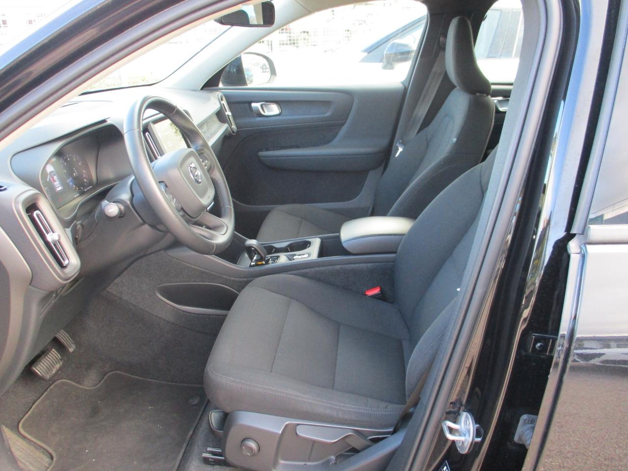 Volvo XC40 T2 automatico Essential